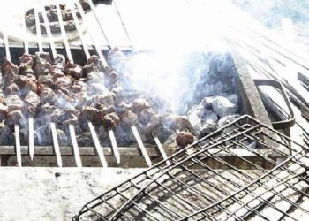 کویت: نامزد جگہوں کے علاوہ باربی کیو کرنے پر 2 ہزار دینار جرمانے کی سزا کا اعلان